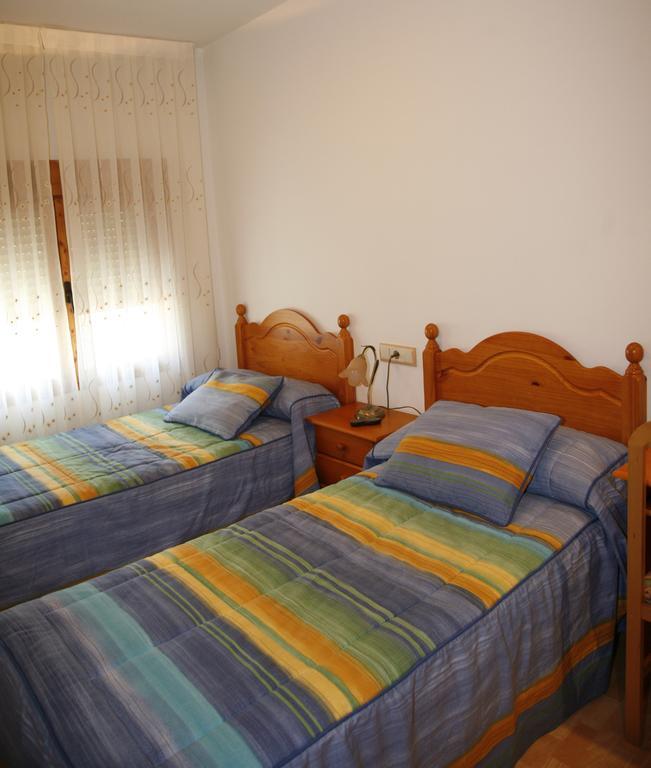 Hostal Cuatro Esquinas Ejea De Los Caballeros Room photo